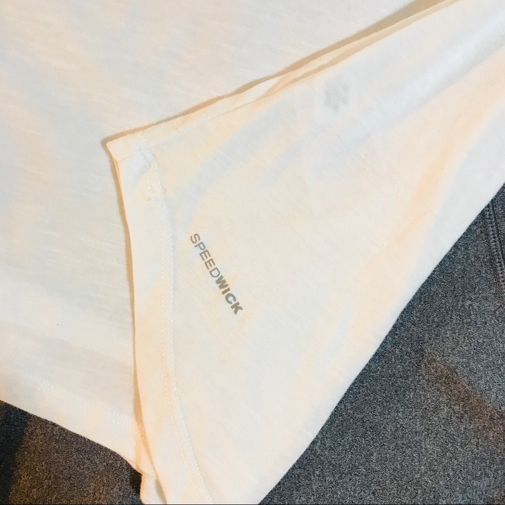 NWOT Reebok Long Sleeve - Picture 5 of 6